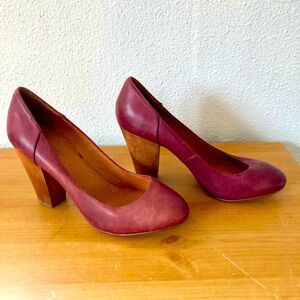 Madewell’s Frankie round toe pumps